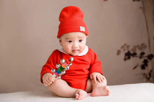 郴州宝宝几个月戴银手镯好 郴州宝宝几个月戴银手镯好